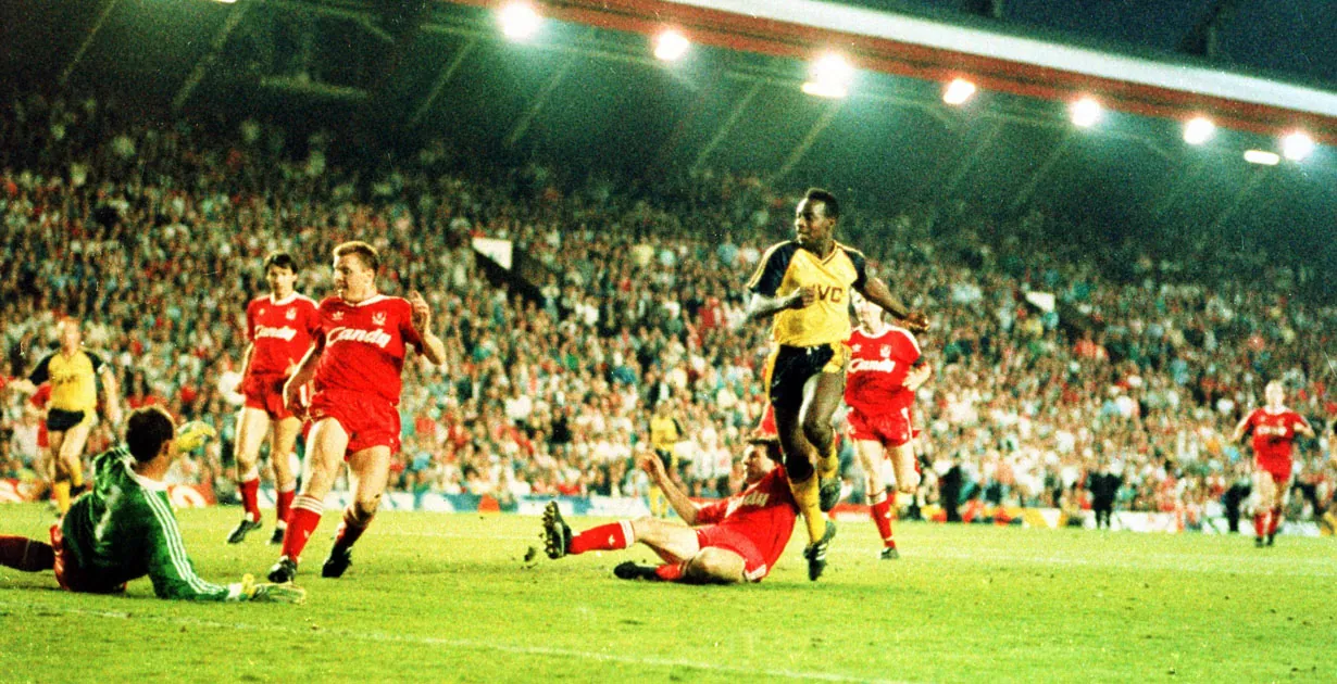 Liverpool-Arsenal e quella partita da “Febbre a 90” del 1989